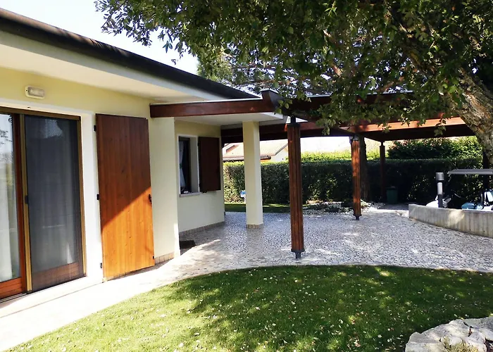 Francesca Albarella Island